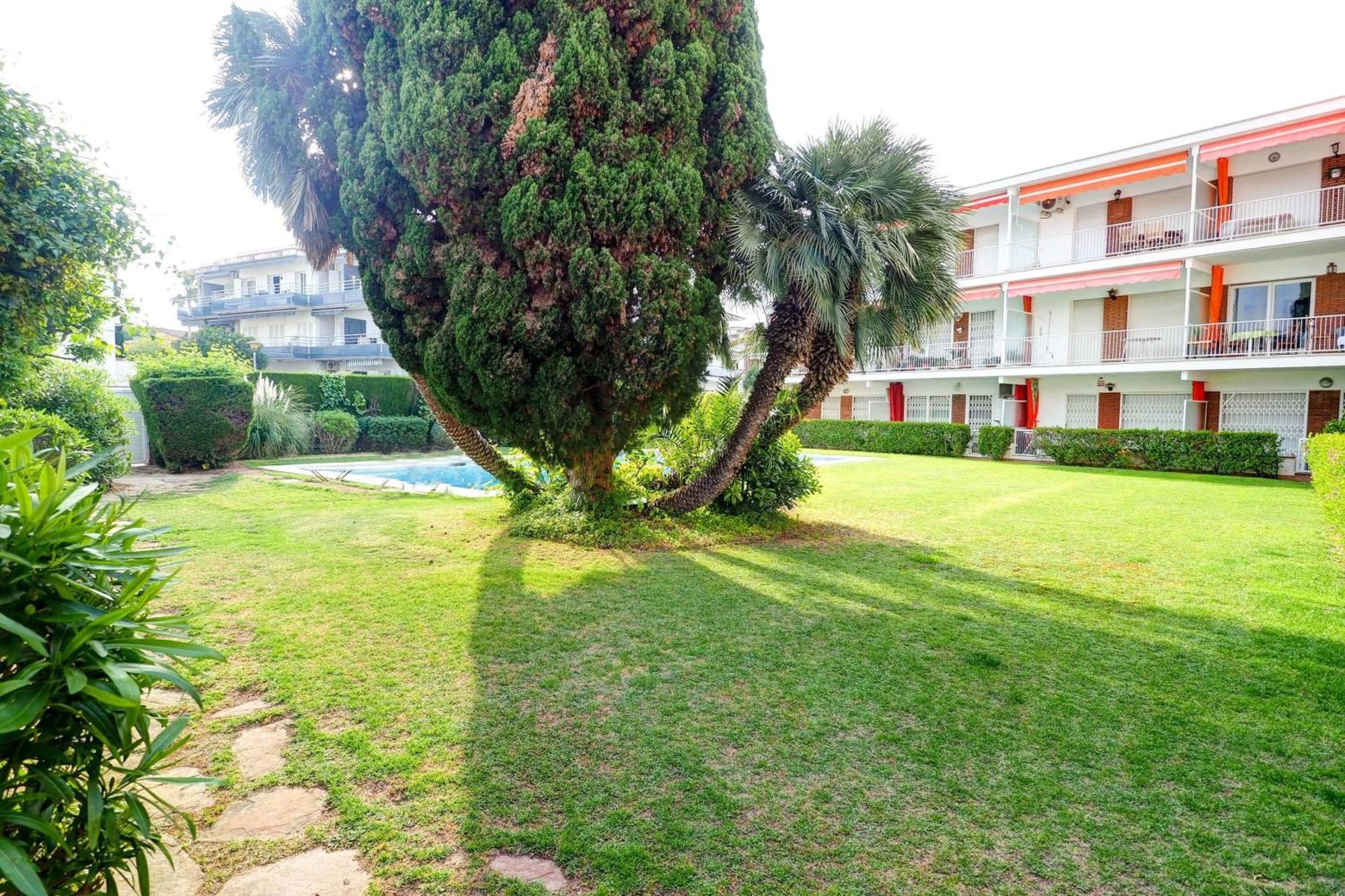 Sitges With Pool Near Beach By Hello Homes Sitges Exterior foto